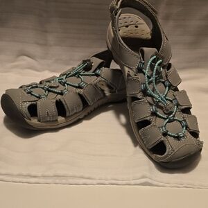 Magellan Outdoors Gray and Blue Hiking Sandals with Rugged Design 8